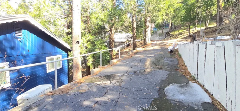 24032 Alpine Drive Crestline, CA 92325