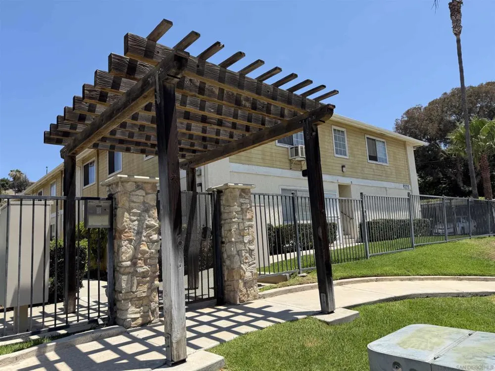 9220 Kenwood #F Spring Valley, CA 91977