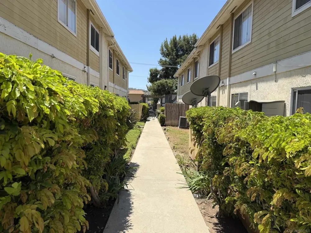 9220 Kenwood #F Spring Valley, CA 91977