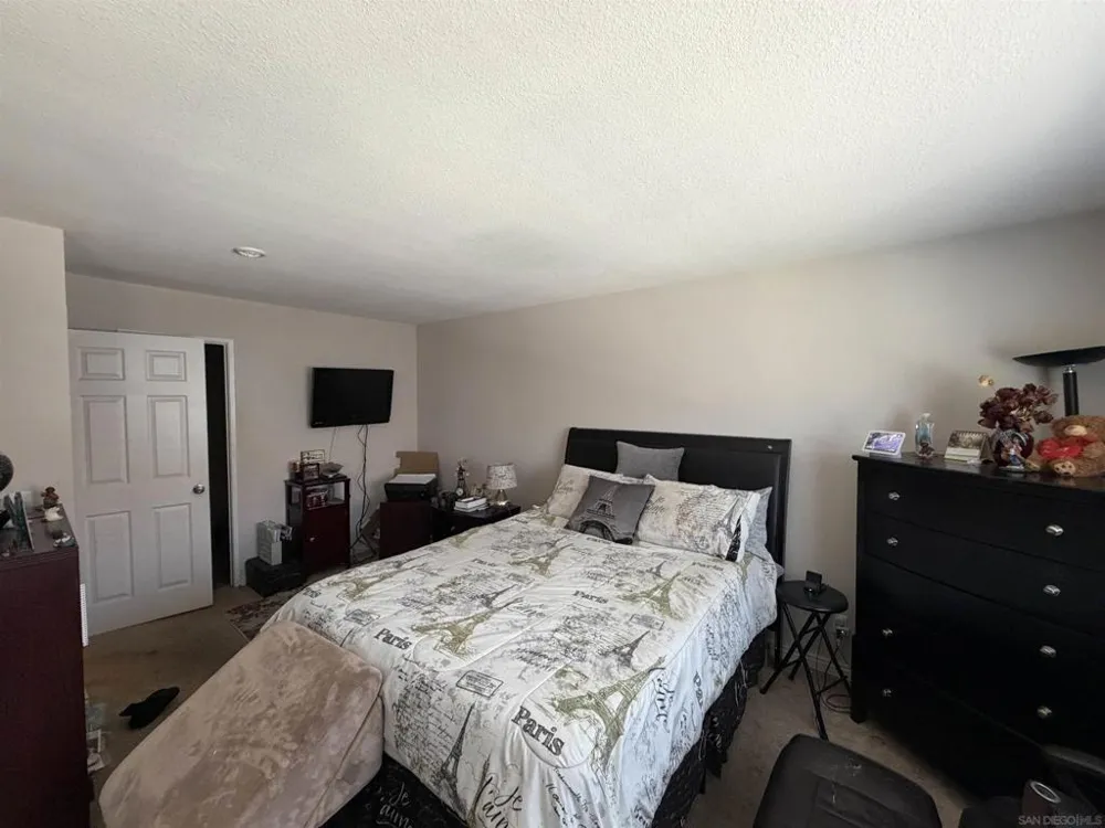 9220 Kenwood #F Spring Valley, CA 91977