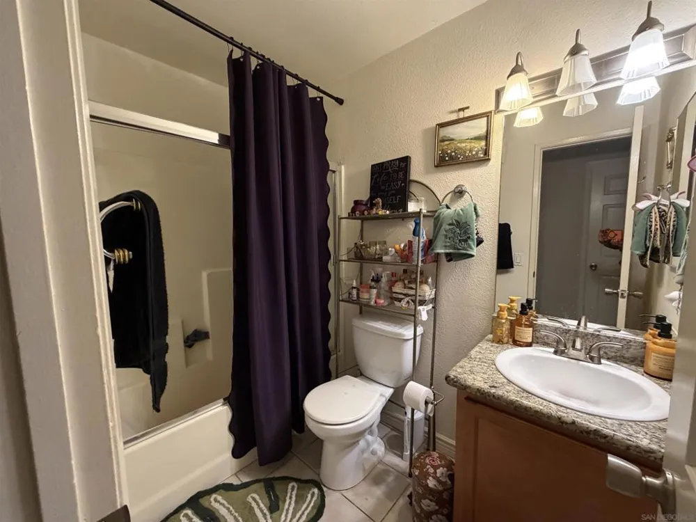 9220 Kenwood #F Spring Valley, CA 91977