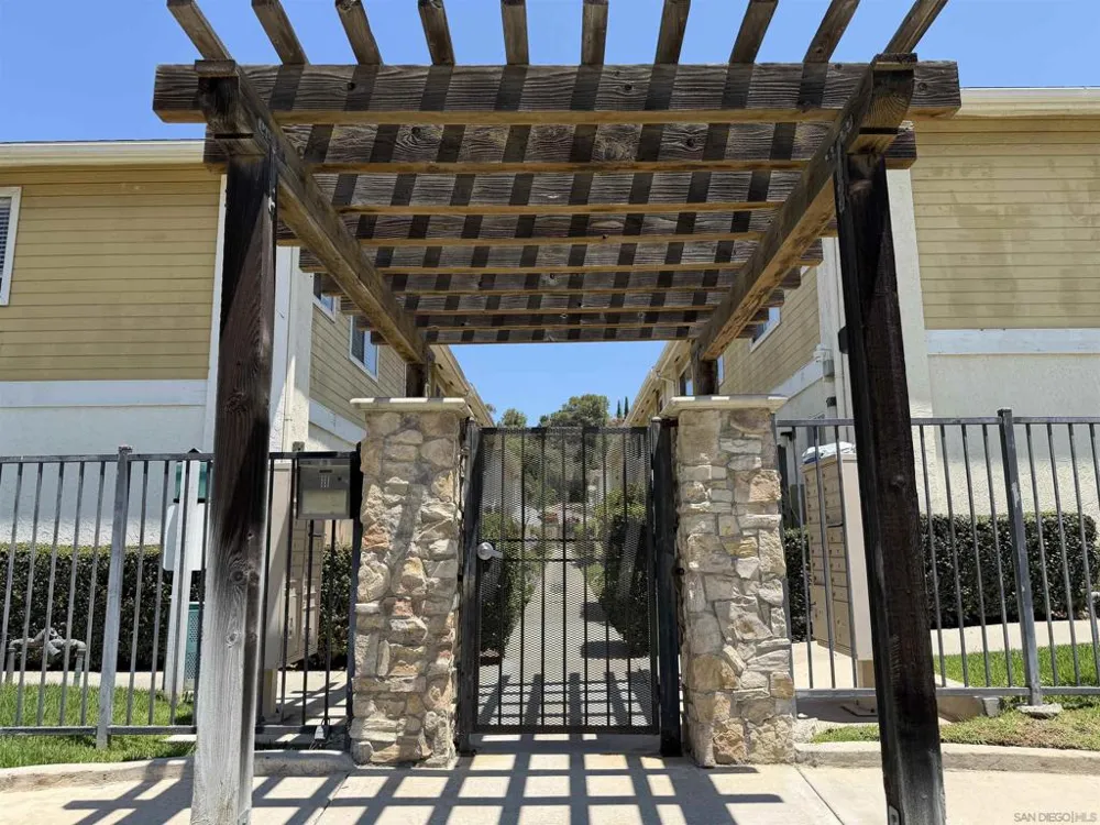 9220 Kenwood #F Spring Valley, CA 91977