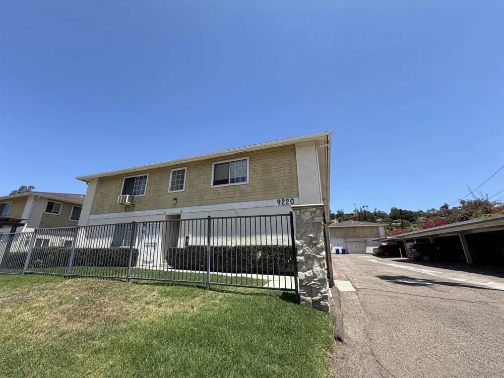 9220 Kenwood #F Spring Valley, CA 91977