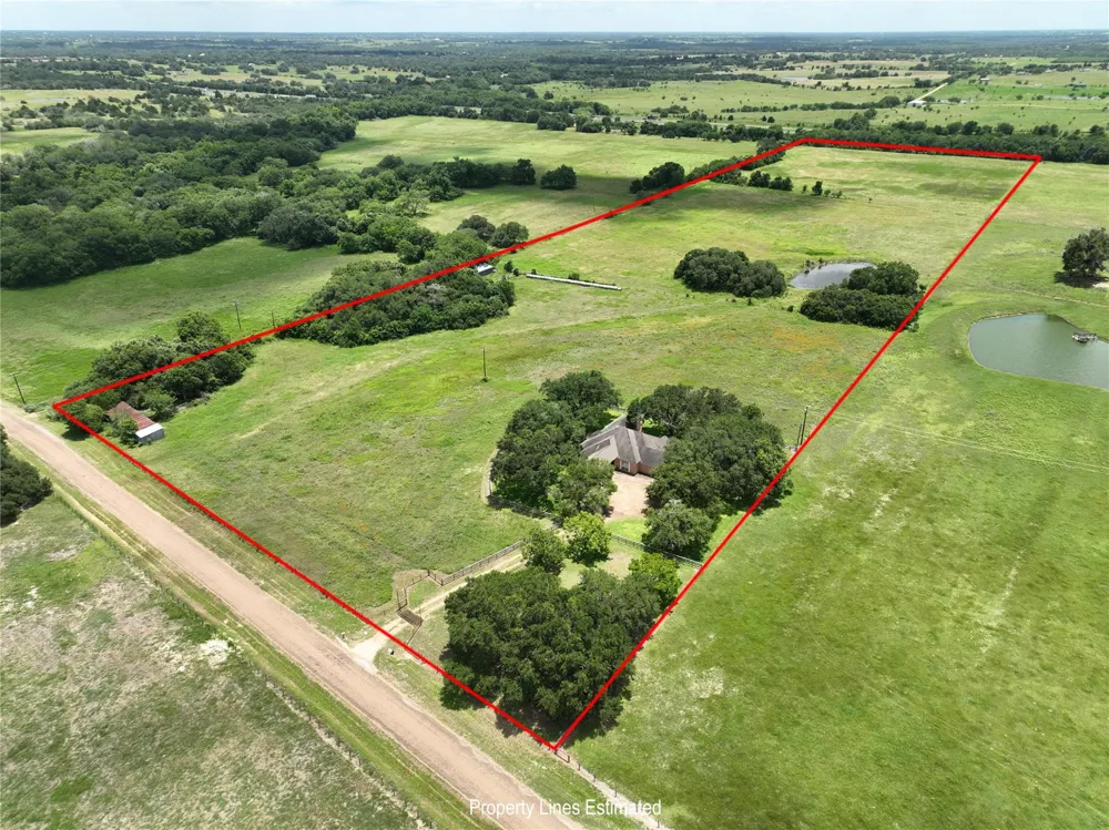 1552 Holub Road Schulenburg, TX 78956