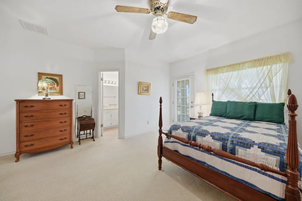 1552 Holub Road Schulenburg, TX 78956
