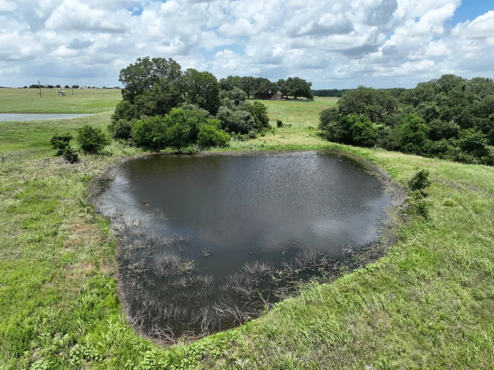 1552 Holub Road Schulenburg, TX 78956