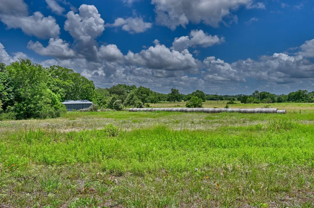 1552 Holub Road Schulenburg, TX 78956