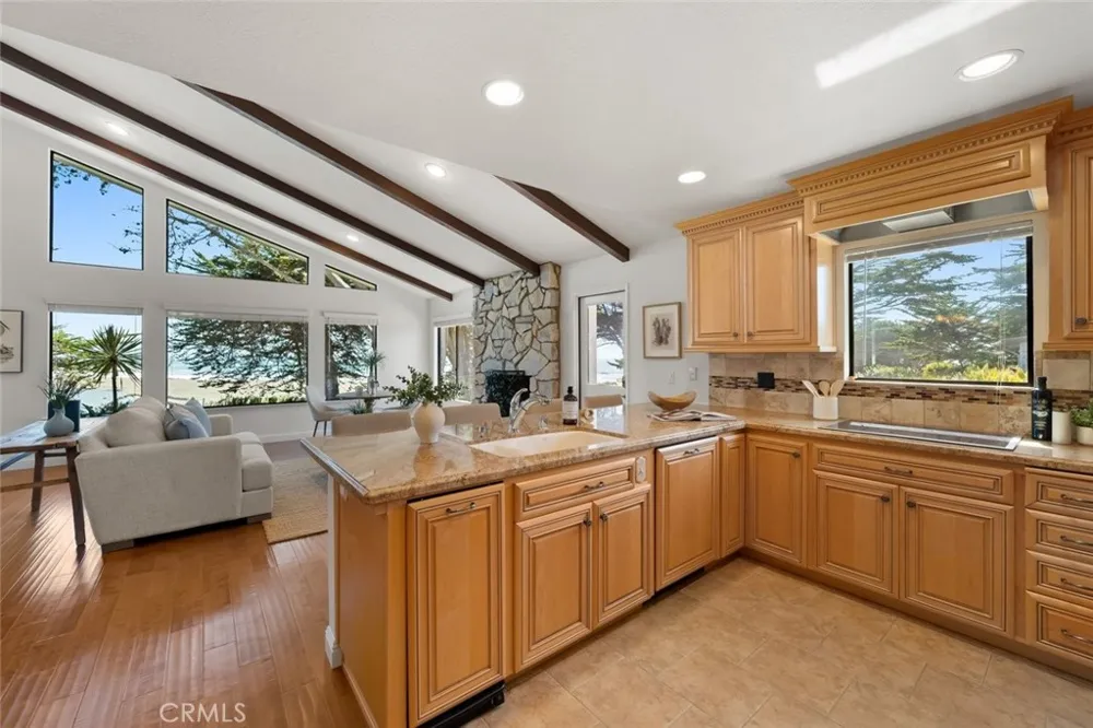 5752 Moonstone Beach Cambria, CA 93428