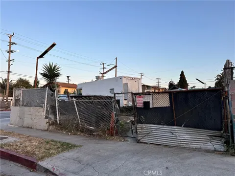 10305 S Normandie