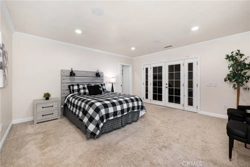3702 Petaluma Long Beach, CA 90808
