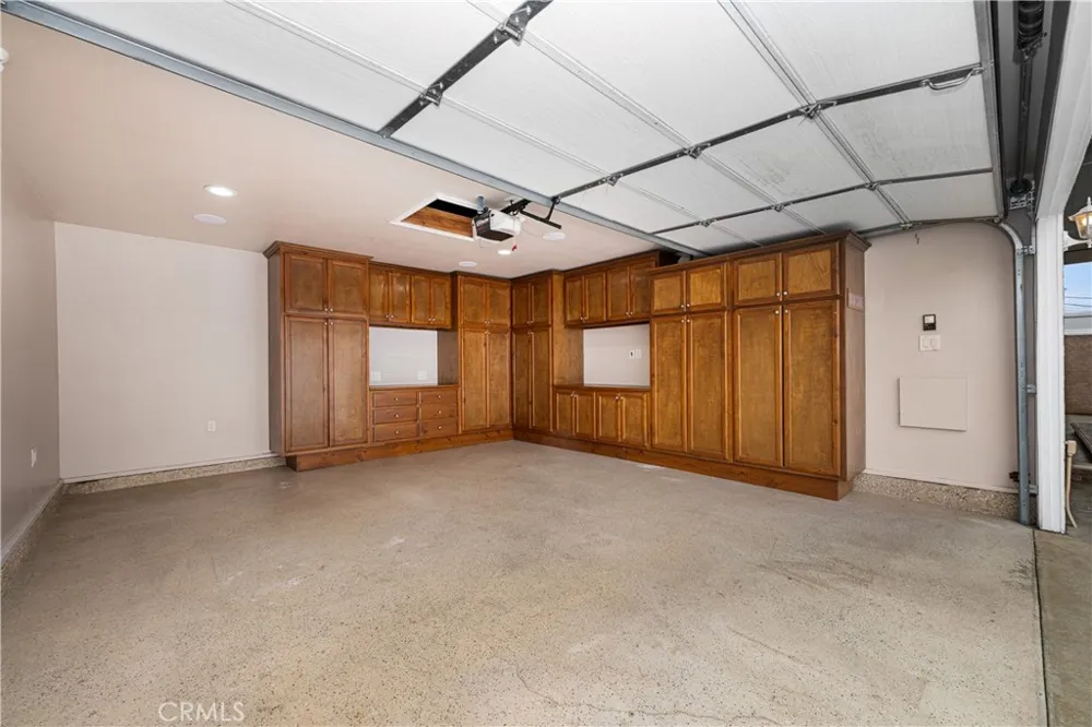 3702 Petaluma Long Beach, CA 90808