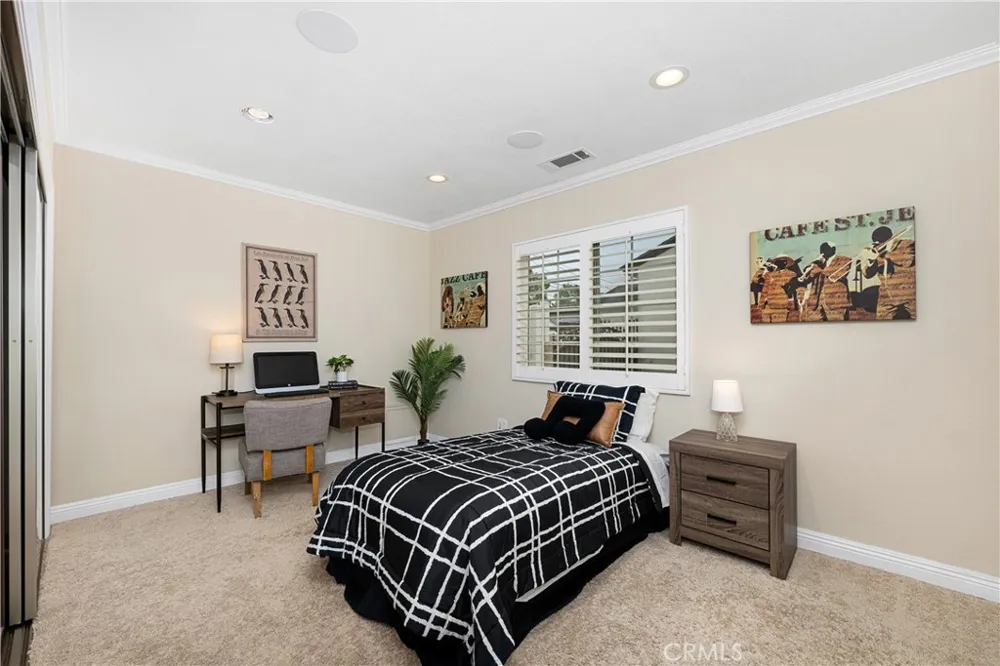 3702 Petaluma Long Beach, CA 90808