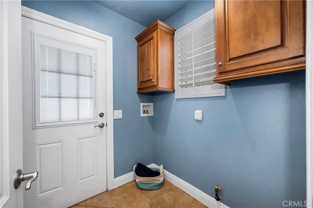 3702 Petaluma Long Beach, CA 90808