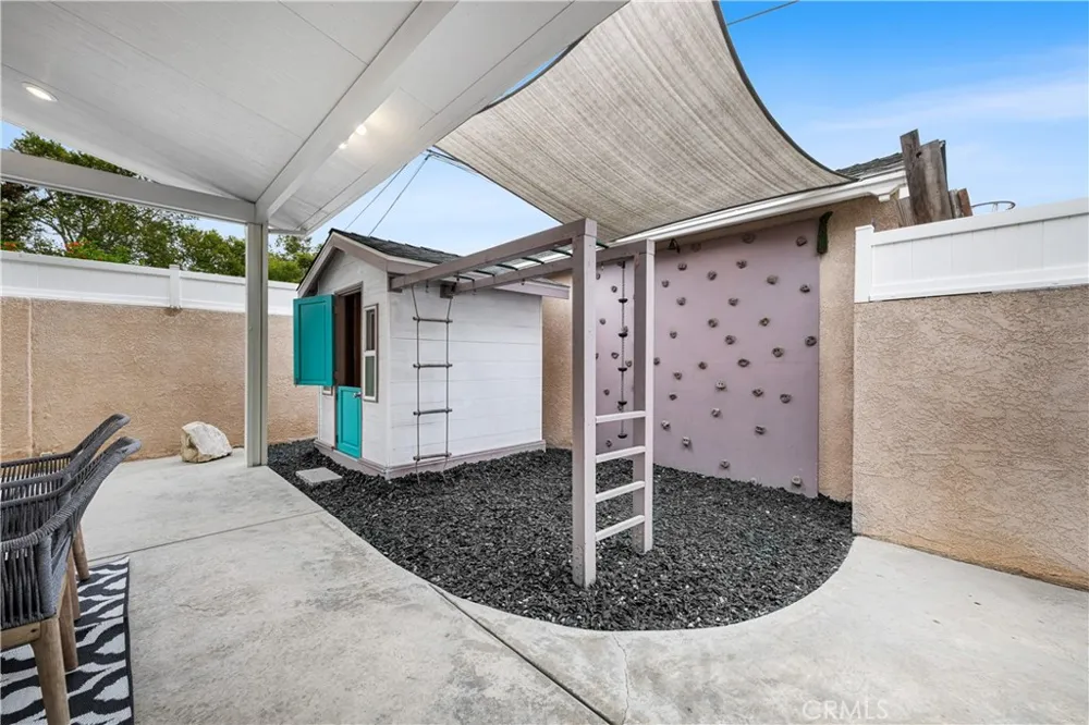 3702 Petaluma Long Beach, CA 90808