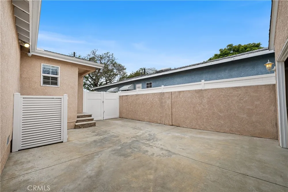 3702 Petaluma Long Beach, CA 90808