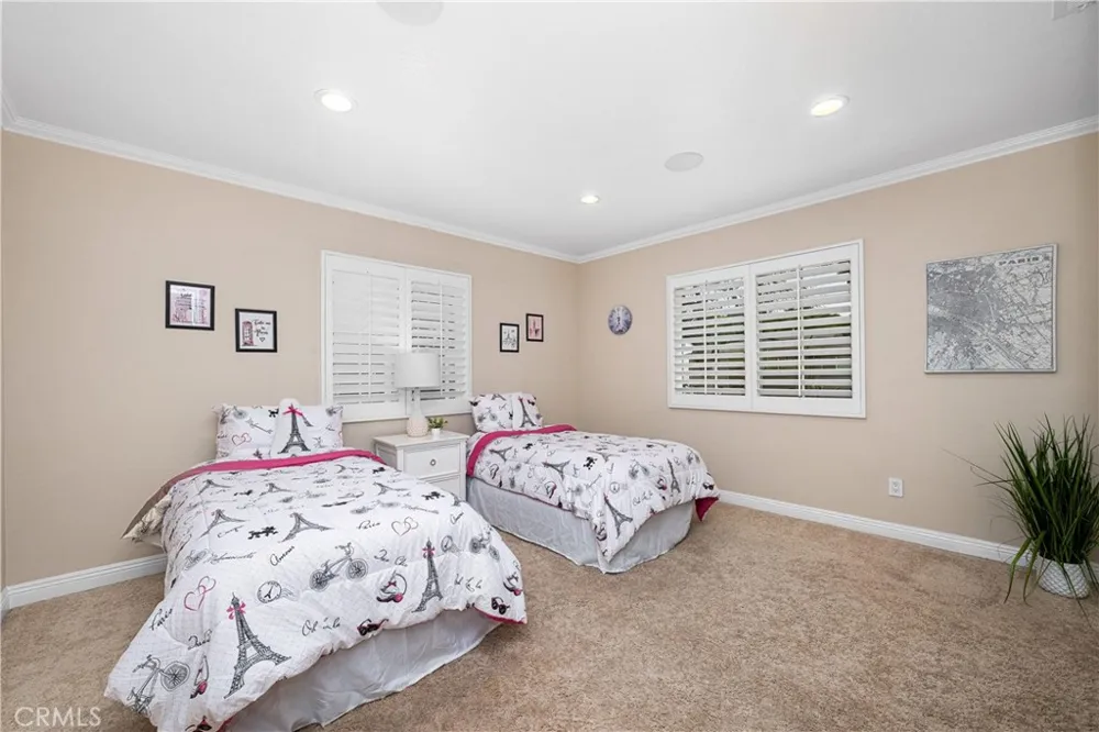 3702 Petaluma Long Beach, CA 90808