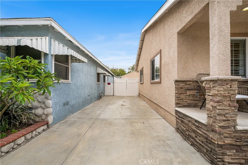 3702 Petaluma Long Beach, CA 90808