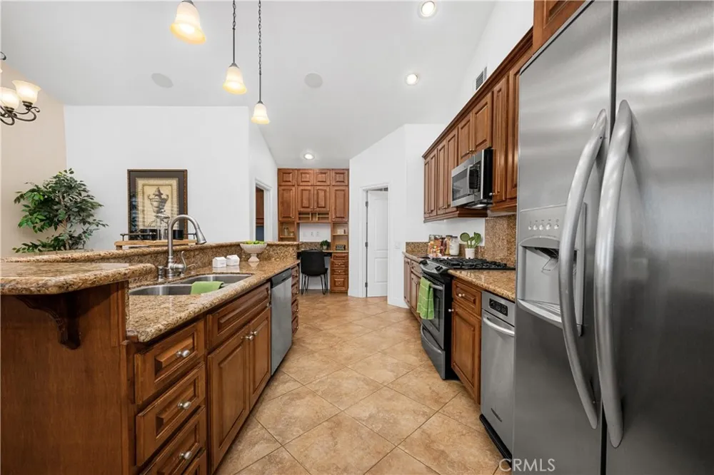 3702 Petaluma Long Beach, CA 90808