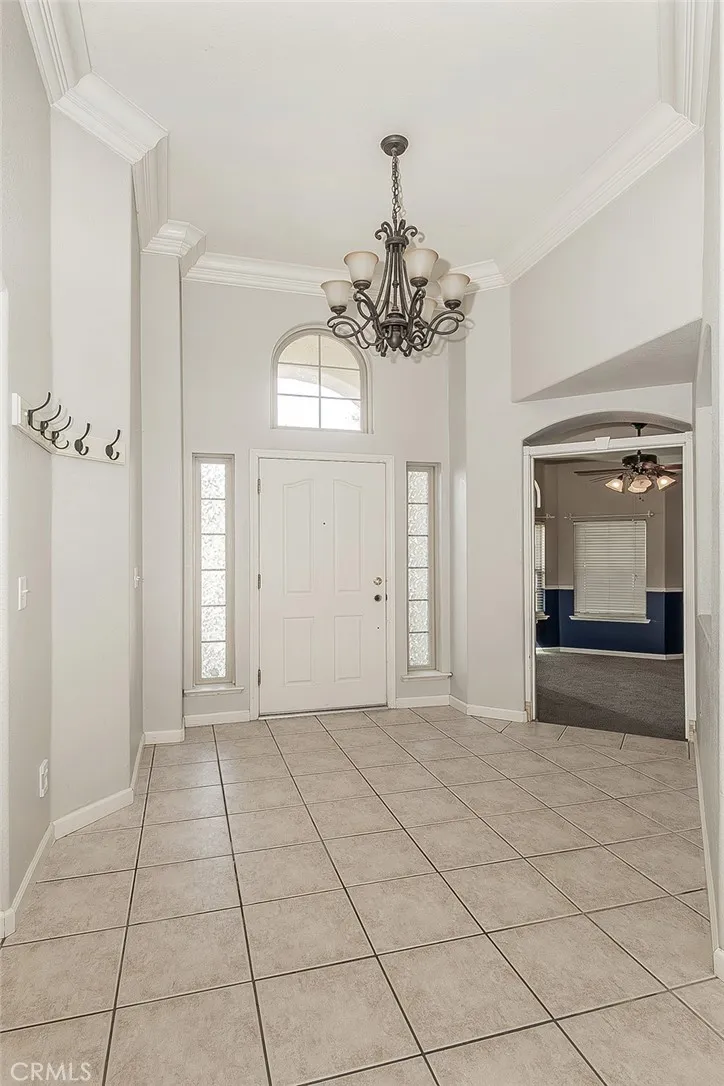 6589 E Michigan Fresno, CA 93727