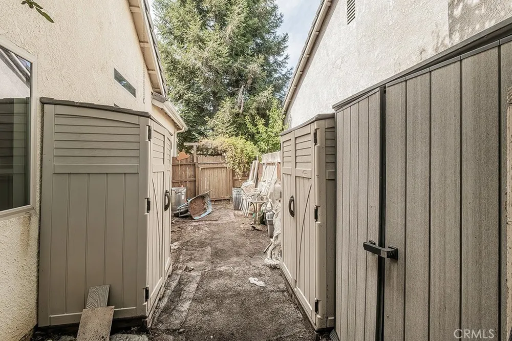 6589 E Michigan Fresno, CA 93727