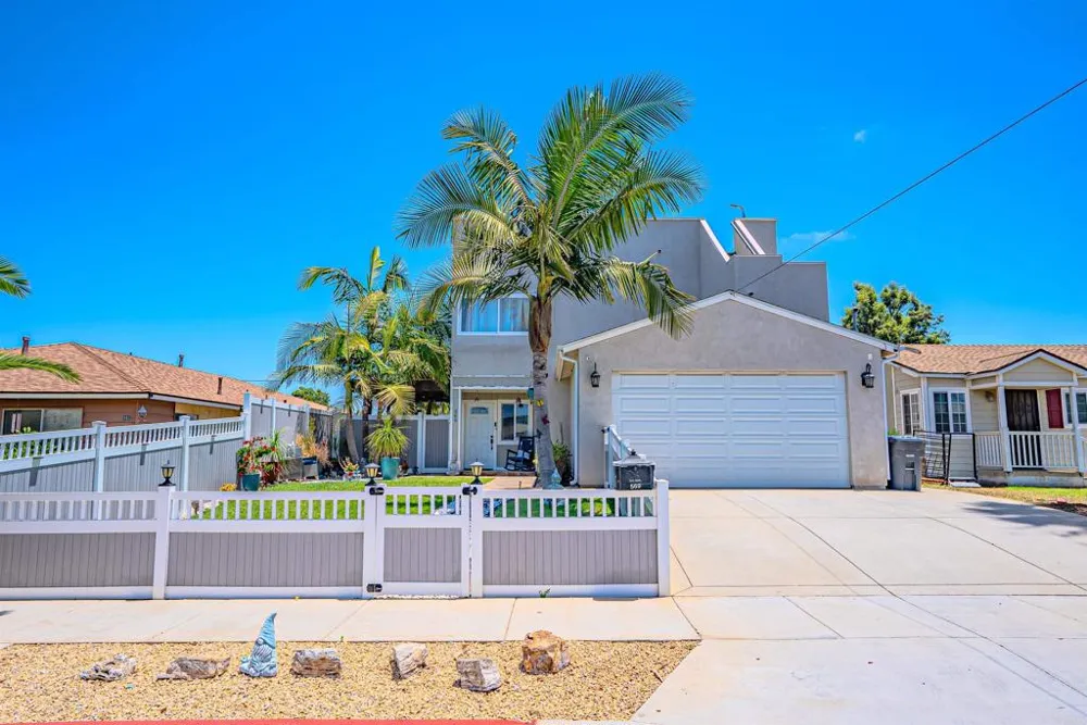 569 Delaware St Imperial Beach, CA 91932