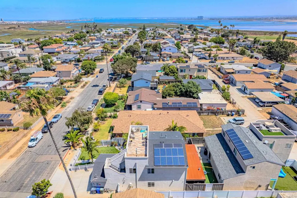 569 Delaware St Imperial Beach, CA 91932