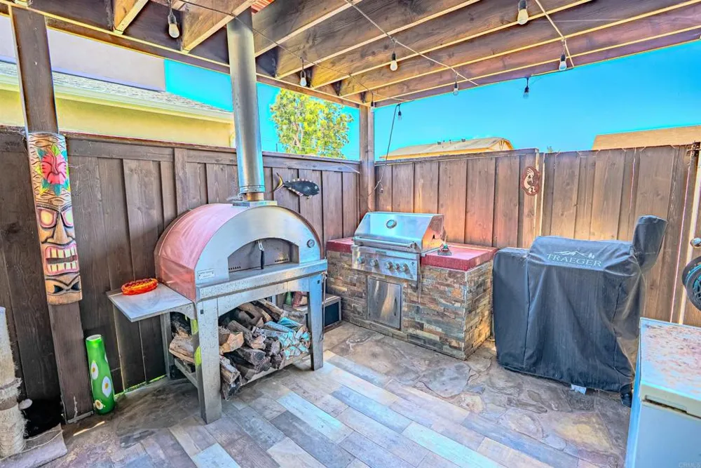 569 Delaware St Imperial Beach, CA 91932