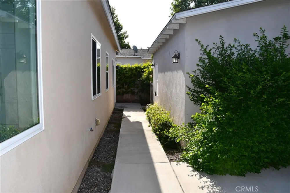 132 S Lime Orange, CA 92868