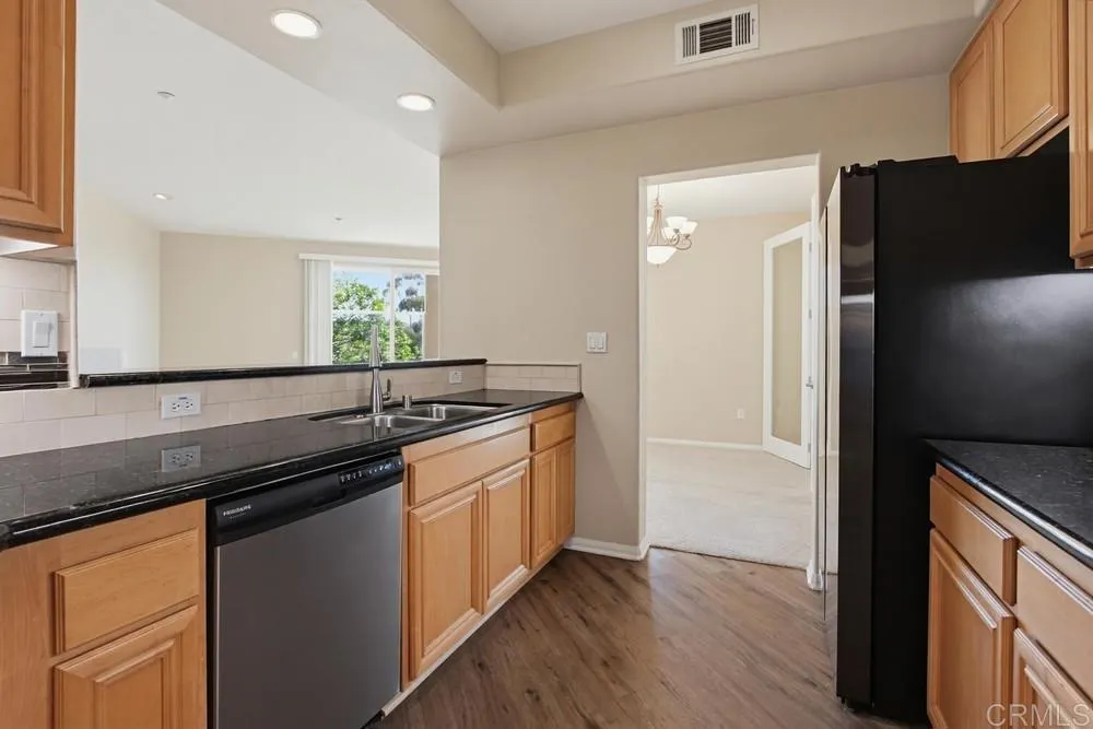 823 Kalpati Cir #201 Carlsbad, CA 92008