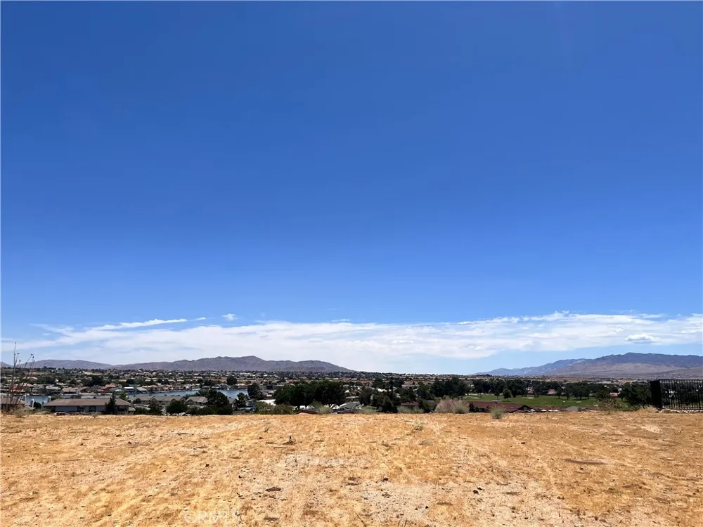 18035 Wildwood Victorville, CA 92395