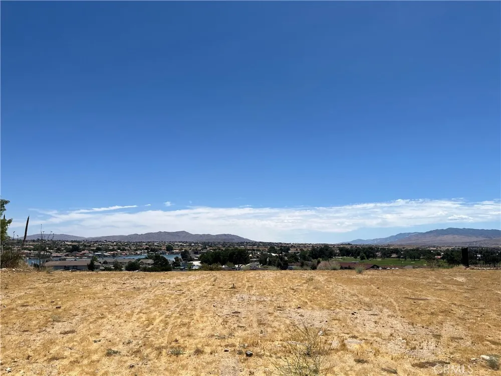18035 Wildwood Victorville, CA 92395