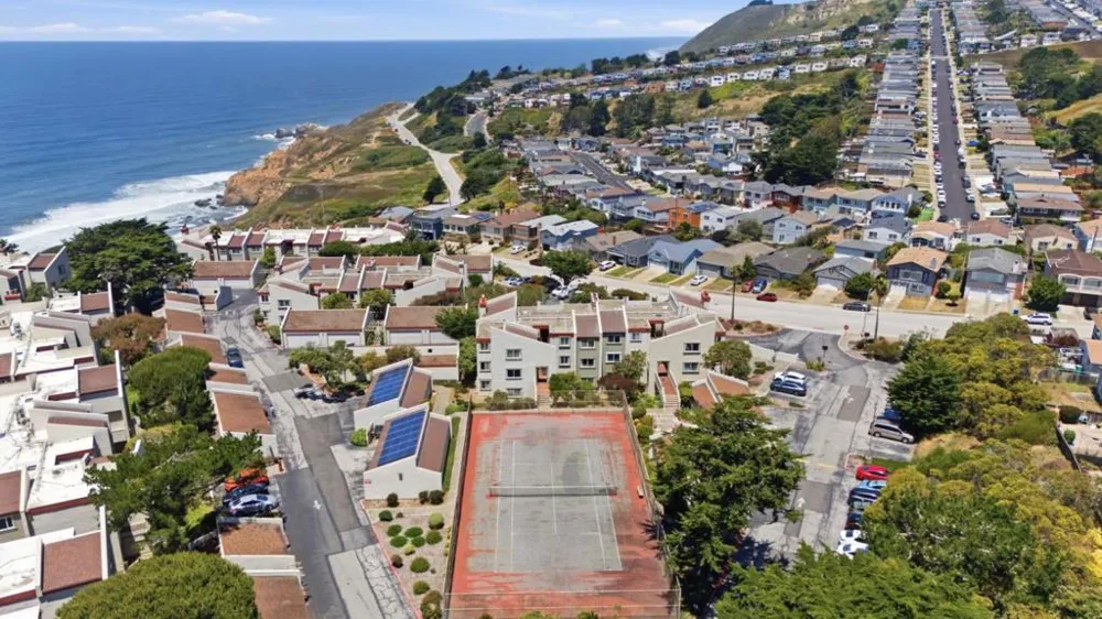 5017 Palmetto Avenue #62 Pacifica, CA 94044