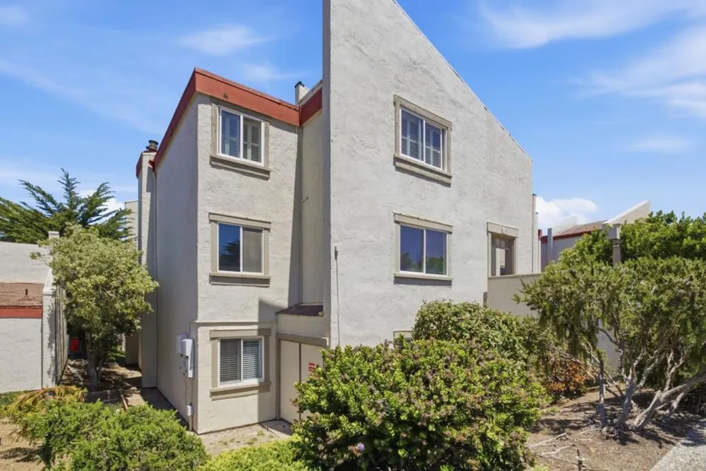 5017 Palmetto Avenue #62 Pacifica, CA 94044