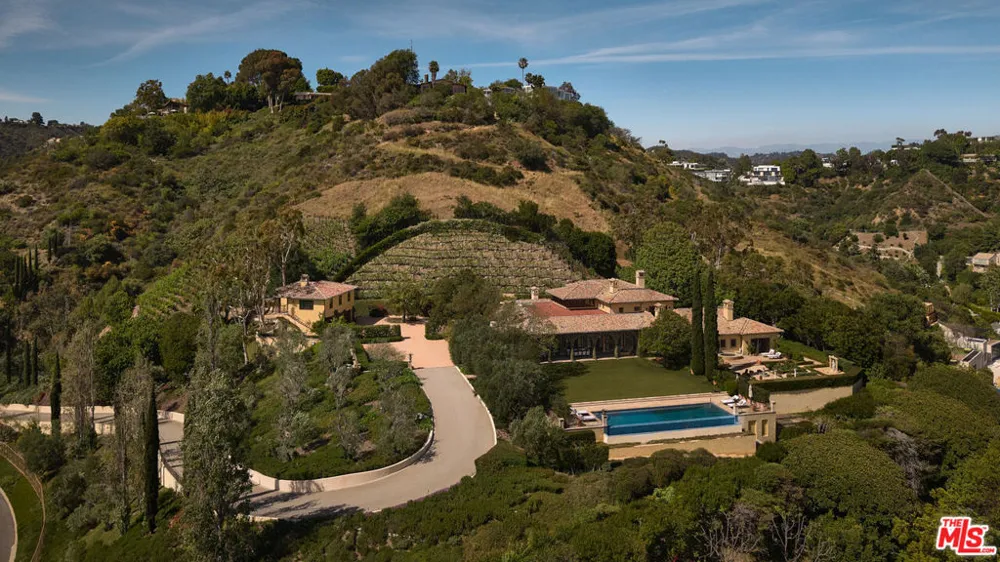 10939 Chalon Road Los Angeles, CA 90077