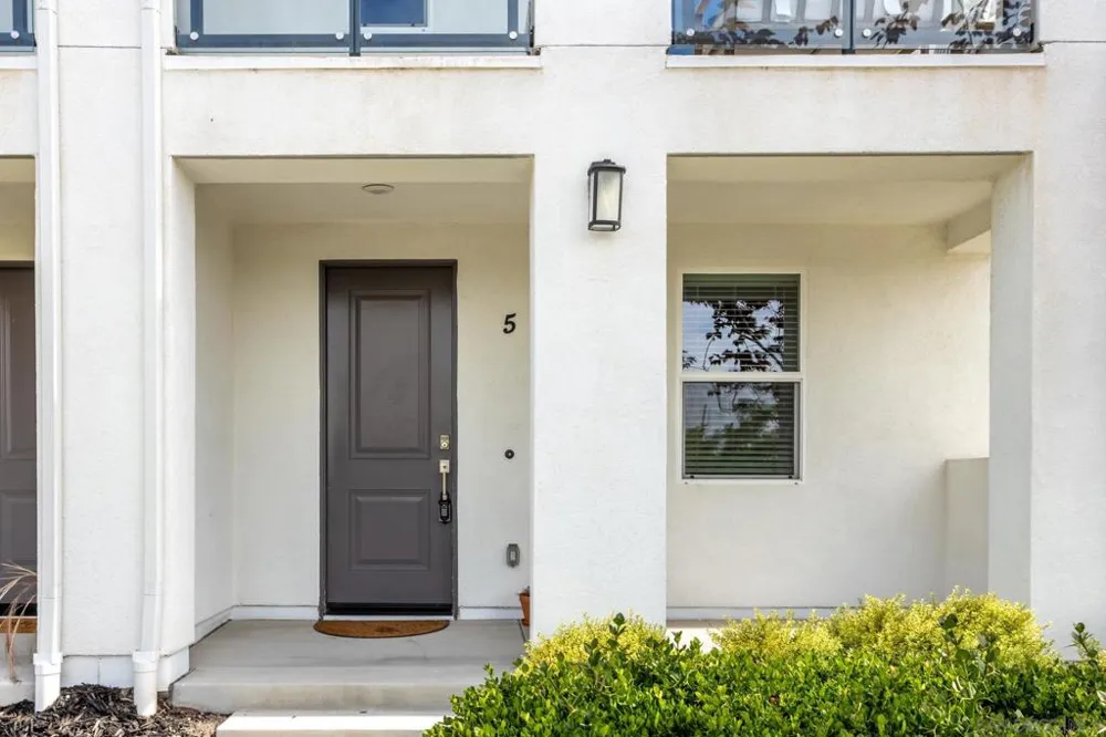2024 Luzon Lane #5 Chula Vista, CA 91915