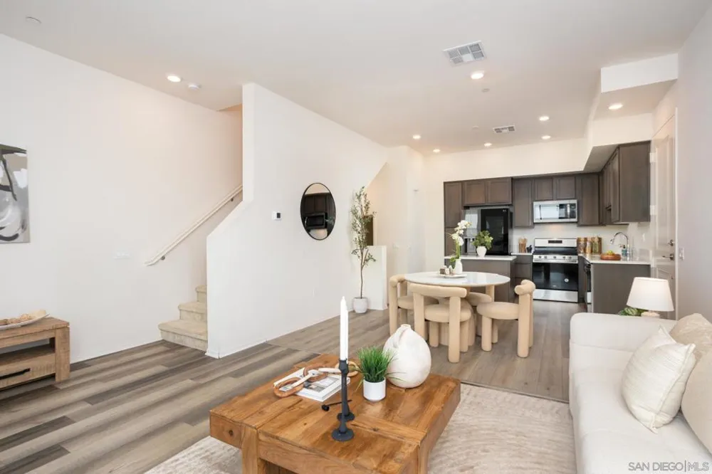 2024 Luzon Lane #5 Chula Vista, CA 91915