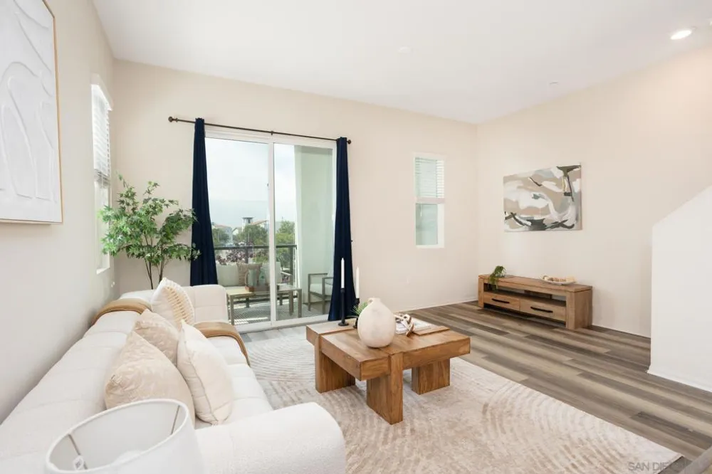 2024 Luzon Lane #5 Chula Vista, CA 91915
