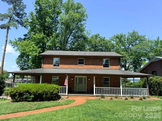 21107 Island Forest Drive Cornelius, NC 28031