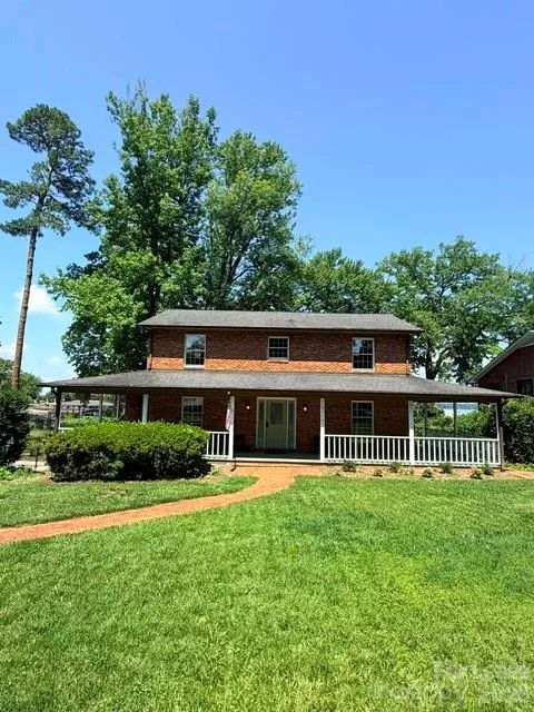 21107 Island Forest Drive Cornelius, NC 28031