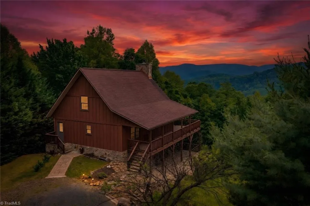 605 Valley View Drive Purlear, NC 28665