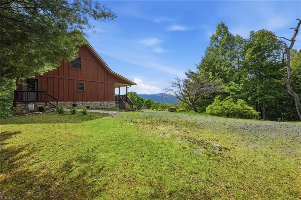 605 Valley View Drive Purlear, NC 28665