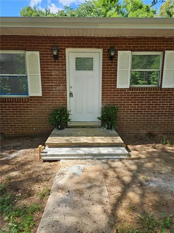 3298 E NC Highway 89 E Walnut Cove, NC 27052