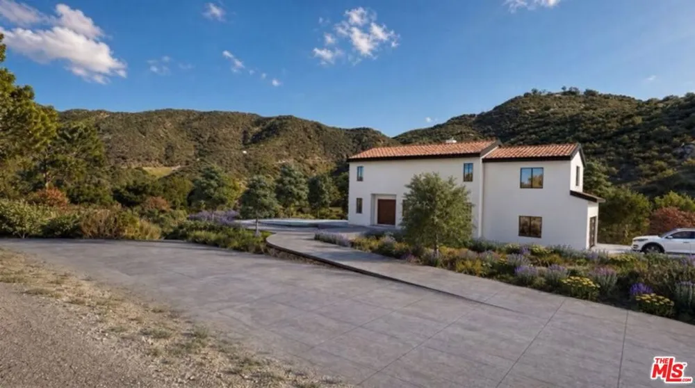 34134 Mulholland Highway Malibu, CA 90265