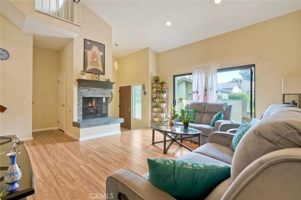 3304 Caminito Eastbluff #143 La Jolla, CA 92037