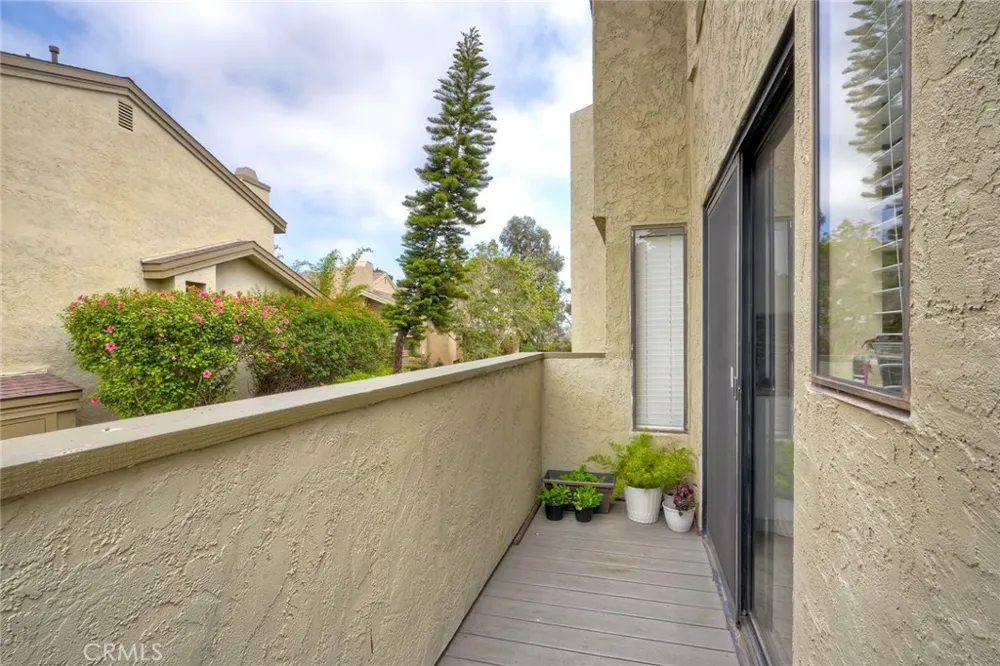3304 Caminito Eastbluff #143 La Jolla, CA 92037