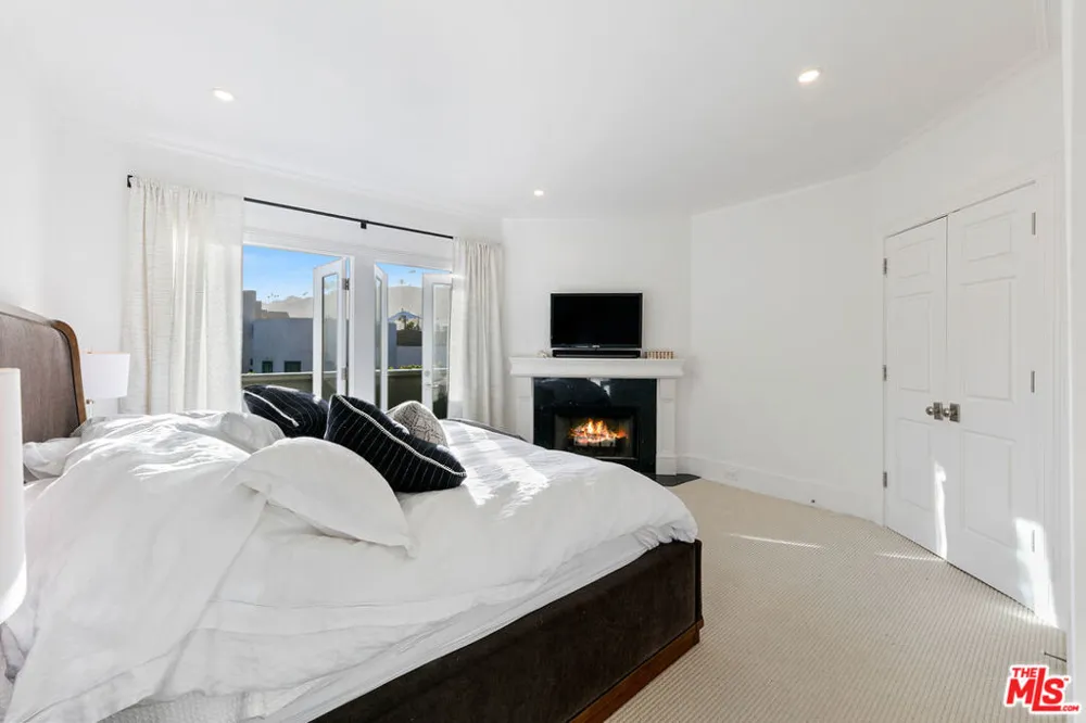 22630 Pacific Coast Highway #1 Malibu, CA 90265