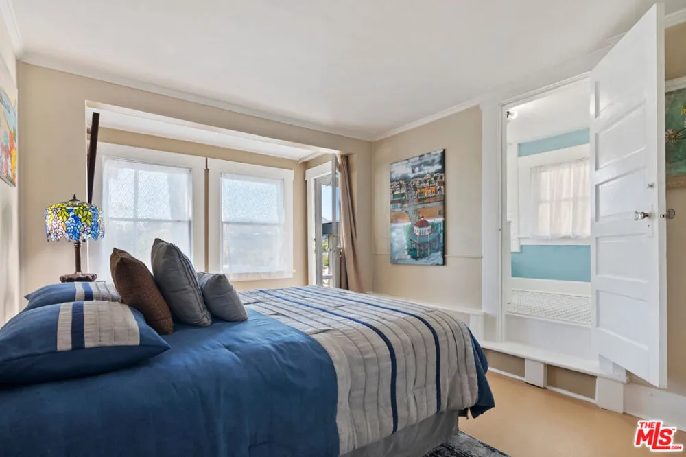 207 Ocean Ave Ext Santa Monica, CA 90402