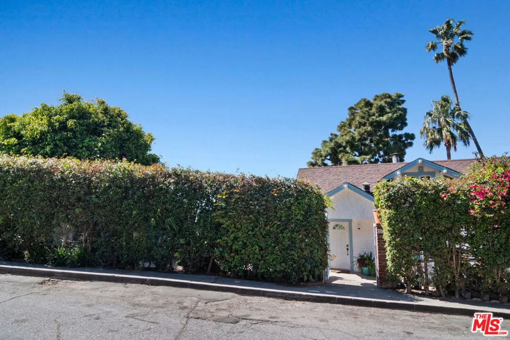 207 Ocean Ave Ext Santa Monica, CA 90402