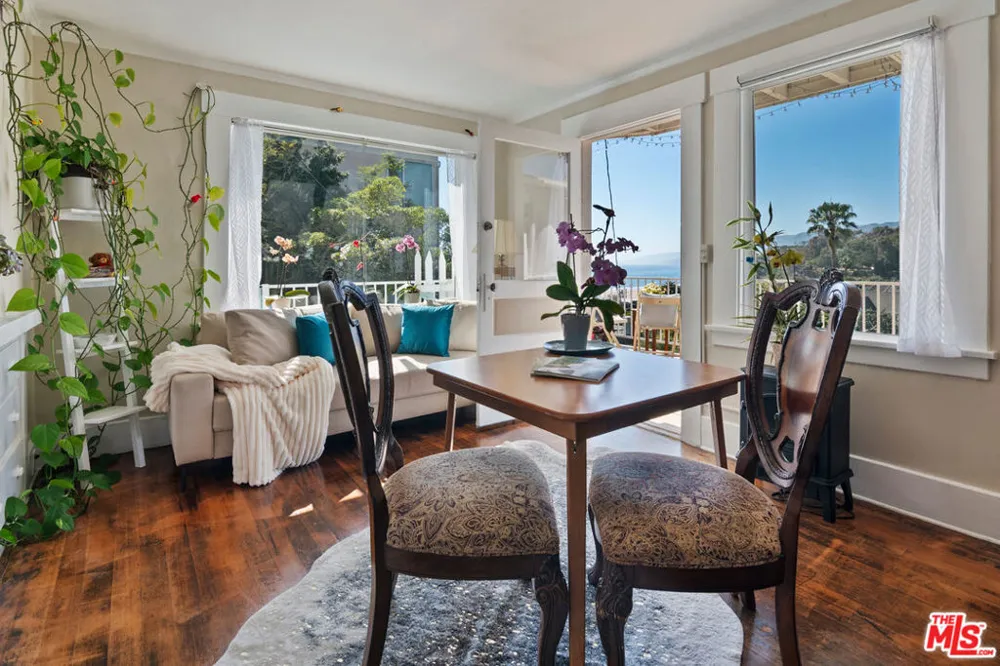 207 Ocean Ave Ext Santa Monica, CA 90402