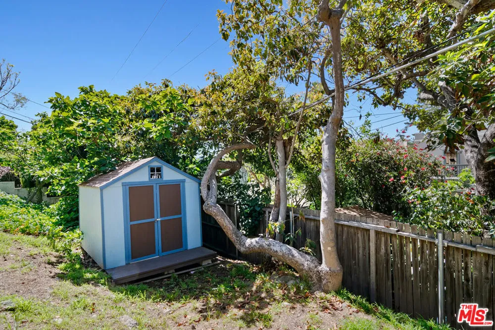207 Ocean Ave Ext Santa Monica, CA 90402
